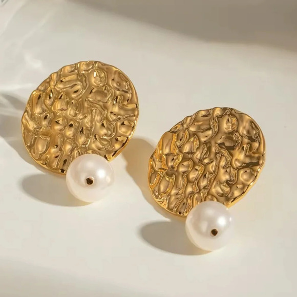 Sedona Retro Pearl Medallion 18K Gold Stainless Steel Waterproof Earrings - Picture 8 of 8